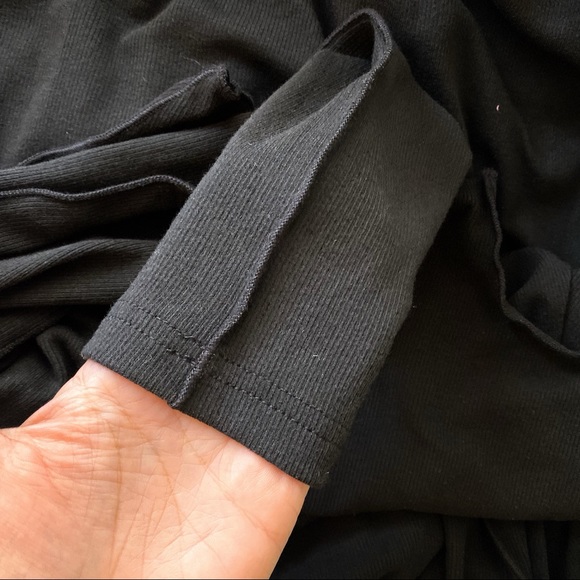 🖤 BLACK MOCK NECK BODYCON MAXI DRESS! - Picture 6 of 6